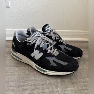 New Balance 991v2